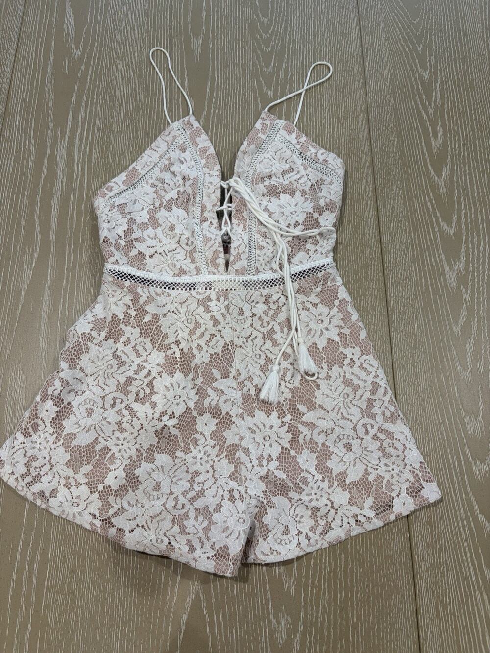 TJD Romper Women’s Size XS Pink With Lace Zipper Back
